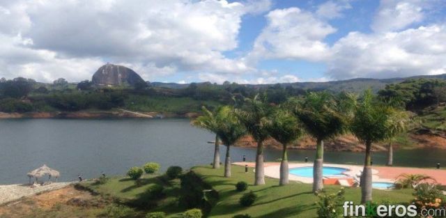 Guatape - Finca en Girardota, Antioquia